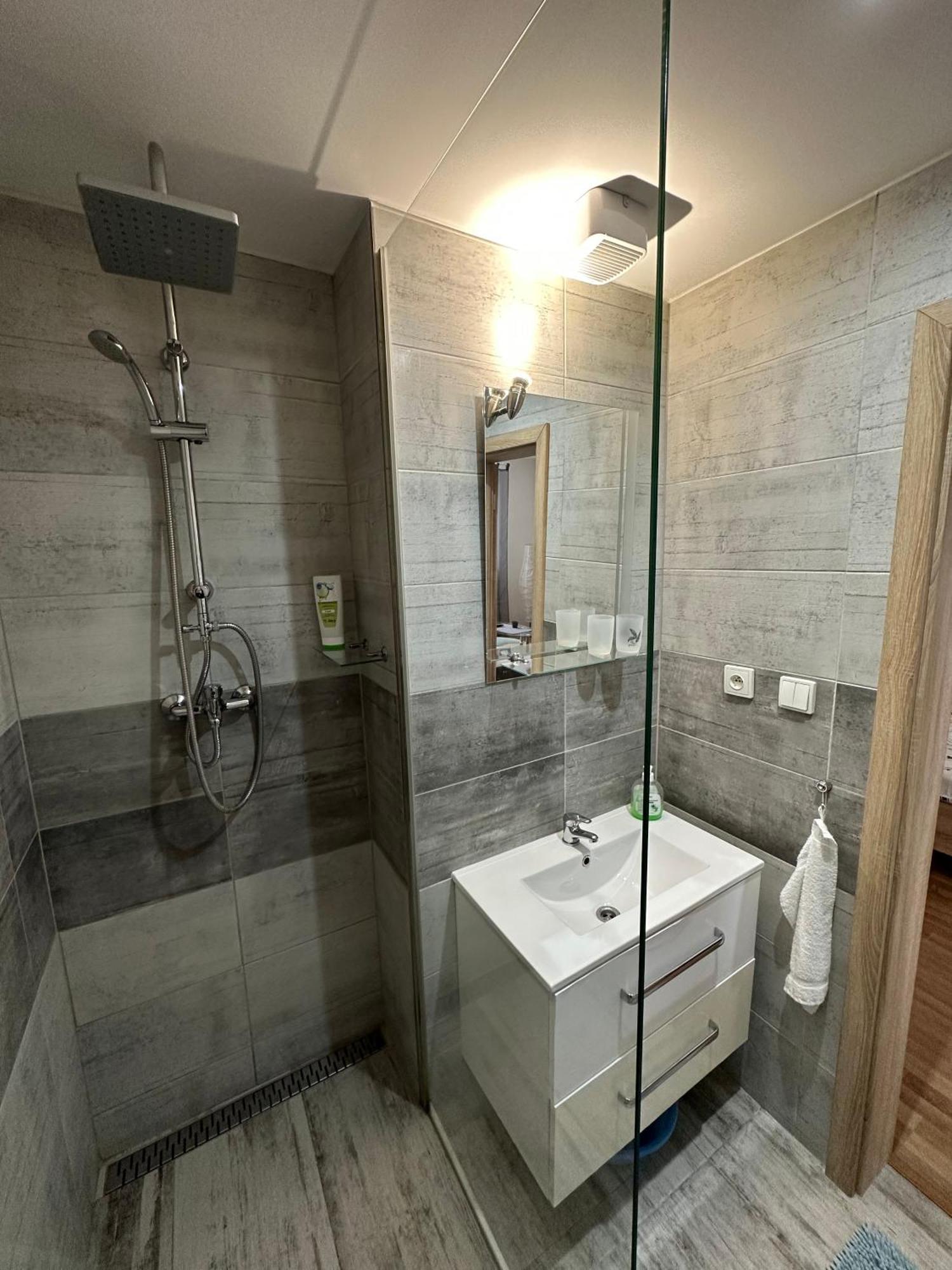 Apartman Torysa เปรเชา ภายนอก รูปภาพ